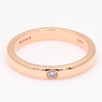 Uno Argyle pink diamond solitaire ring